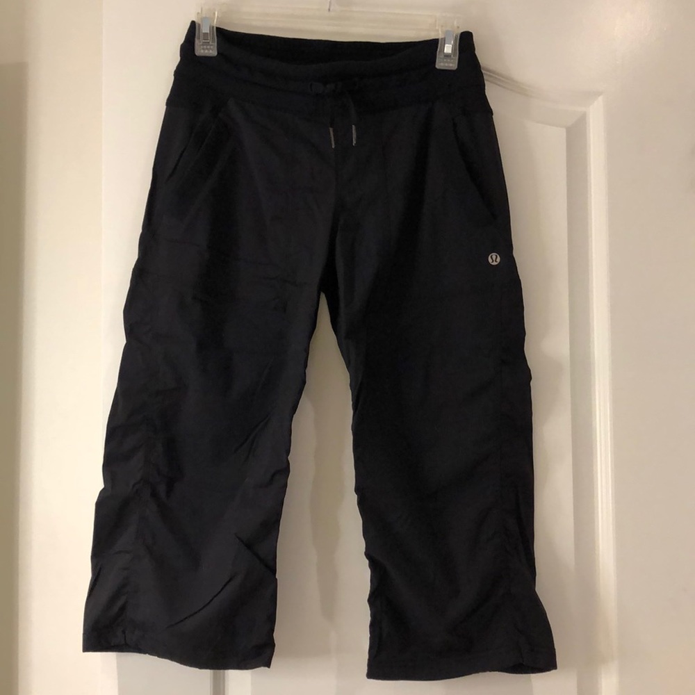 Lulu lemon capri pants